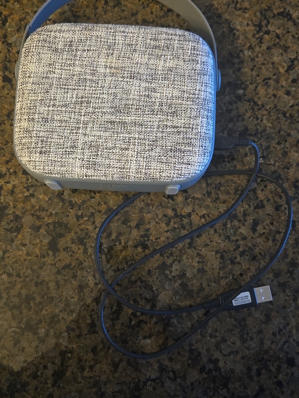 IJoy speaker with charging cable  top handle, easy to carry and light, grey